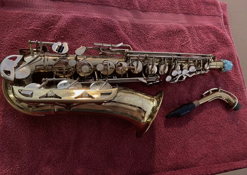 CONN SAXOPHONE Model 18M N204341 DAVES CLASSIC TRUCK PARTS