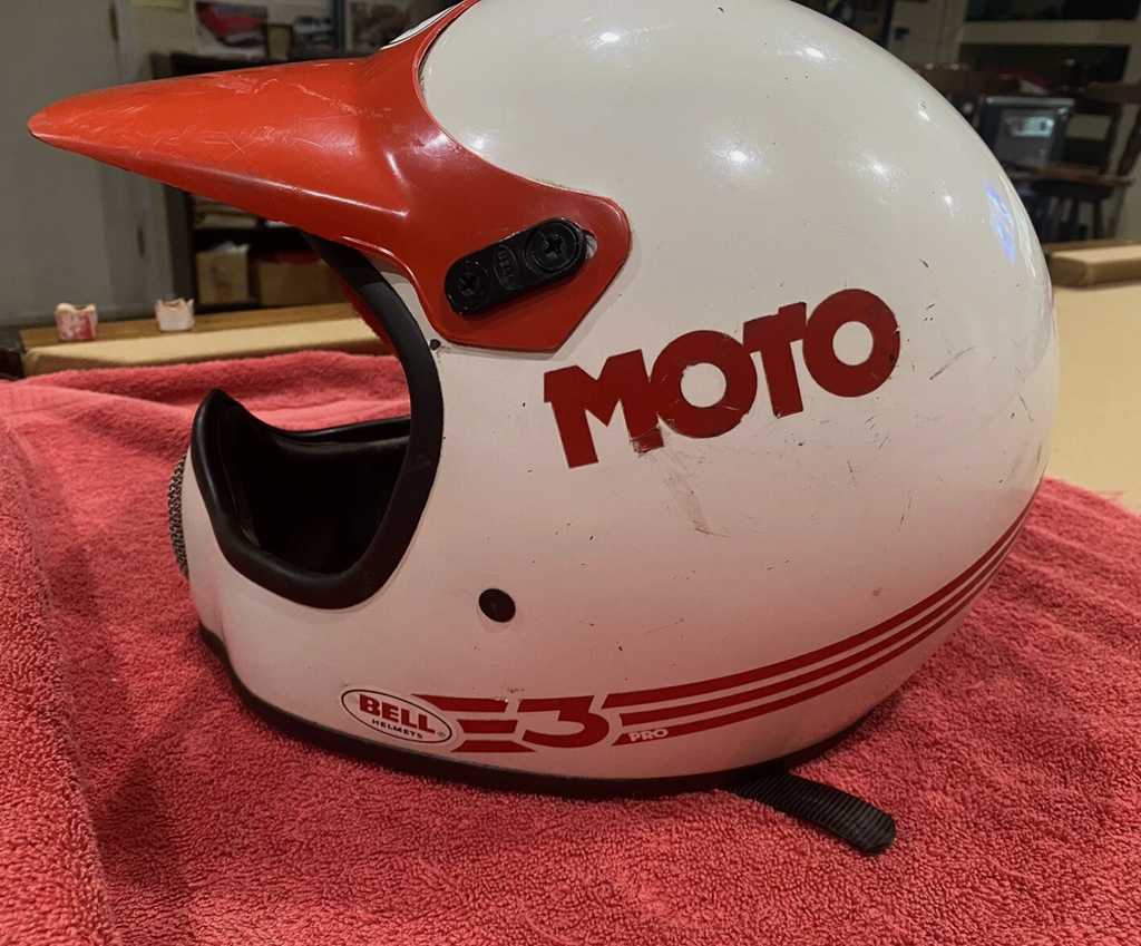 VINTAGE BELL MOTO 3 PRO DAVES CLASSIC TRUCK PARTS